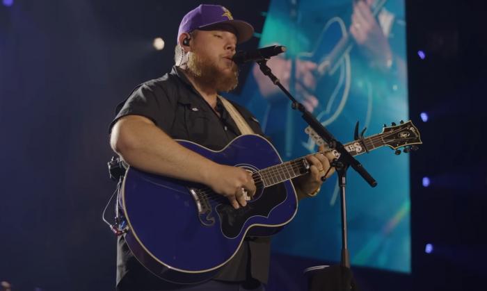 Luke Combs at the music scene